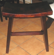curved-stool