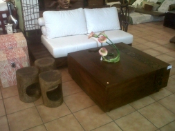 log-circle-stools-and-soho-sofa-and-soho-coffee-table