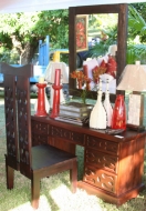 treasure-beach-log-patterned-desk-table-with-chair